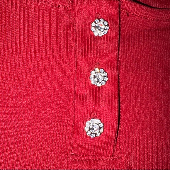 French Laundry Red Long Sleeve Top w/ Bling Buttons NWT - Picture 2 of 5